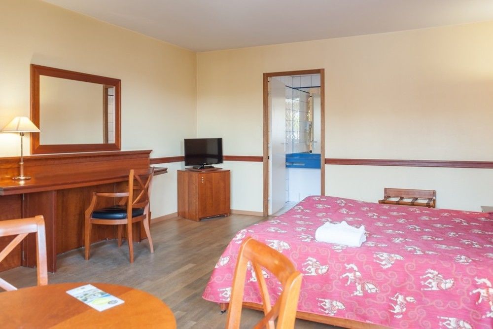 Hotel Newport Villefranche-sur-Saone